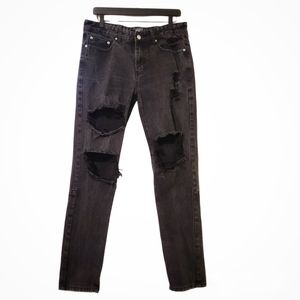 Forever 21 | Distressed Black Skinny Jean Size 32